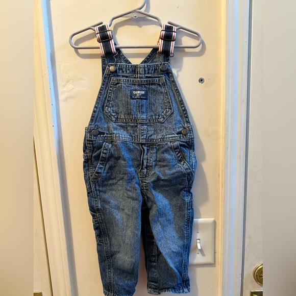 Oshkosh B’Gosh Denim Overalls - Size 18 months - Picture 1 of 8
